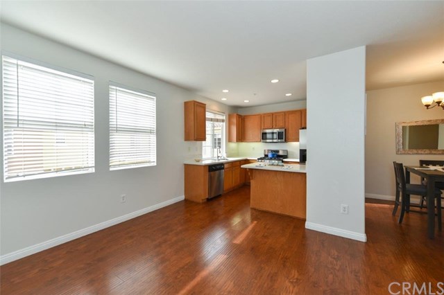 1502 Timberwood Irvine, CA 92620 - Photo 5 of 16