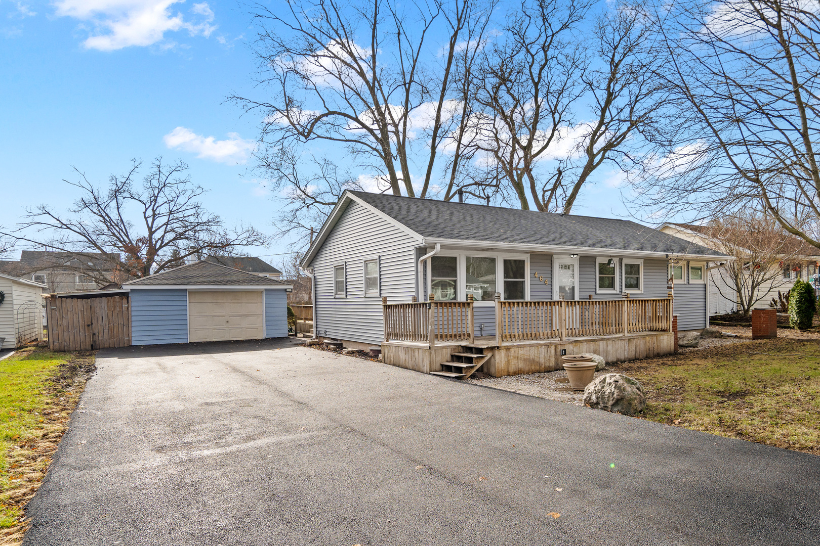 464 Douglas Road Batavia, IL 60510 - Photo 2 of 22