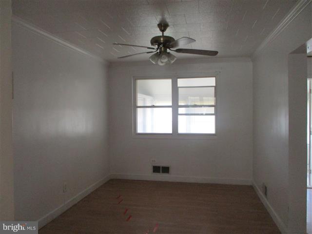 421 Scarsdale Road Baltimore, MD 21224 - Photo 4 of 26 Dining Room