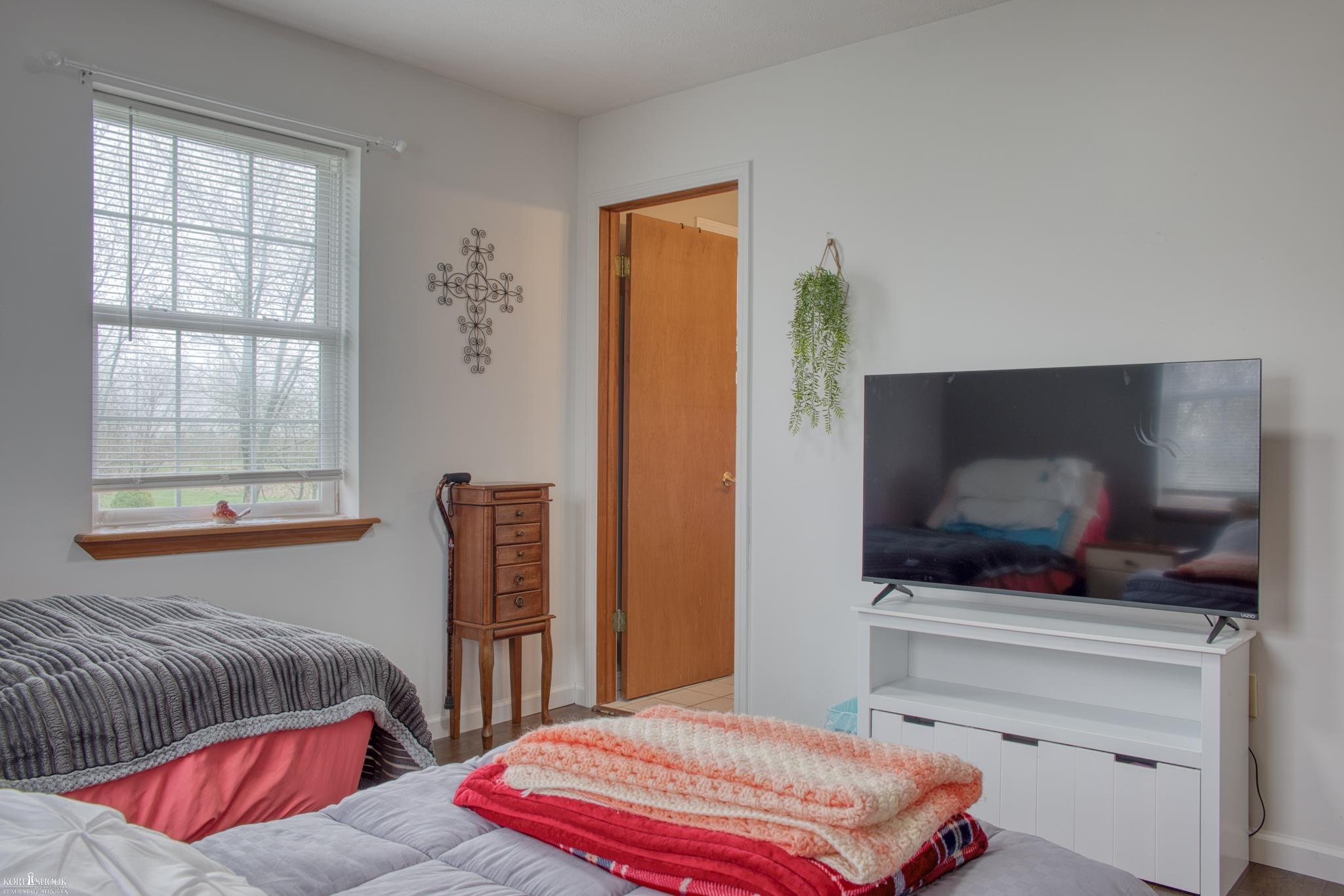 1772 Notnagle Road Owosso, MI 48867 - Photo 14 of 47