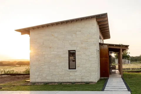 $585,000 | 9361 Highway 290, Unit 106, Hye, TX 78635