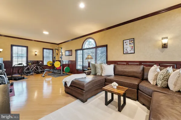 $2,450,000 | 19770 Willowdale Place, Ashburn, VA 20147