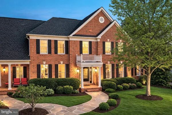 $2,450,000 | 19770 Willowdale Place, Ashburn, VA 20147