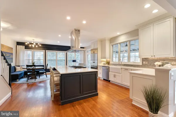 $2,450,000 | 19770 Willowdale Place, Ashburn, VA 20147