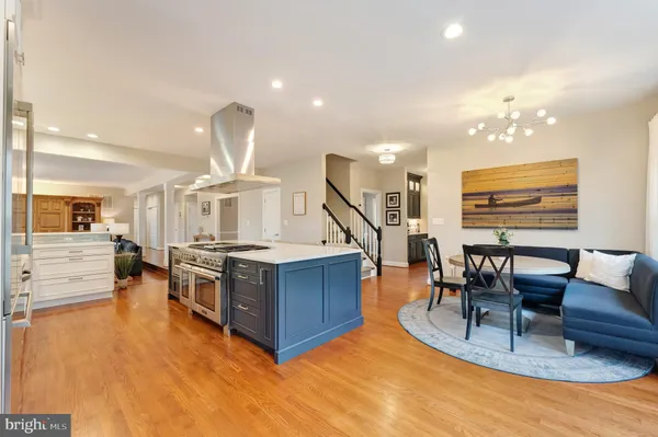 $2,450,000 | 19770 Willowdale Place, Ashburn, VA 20147