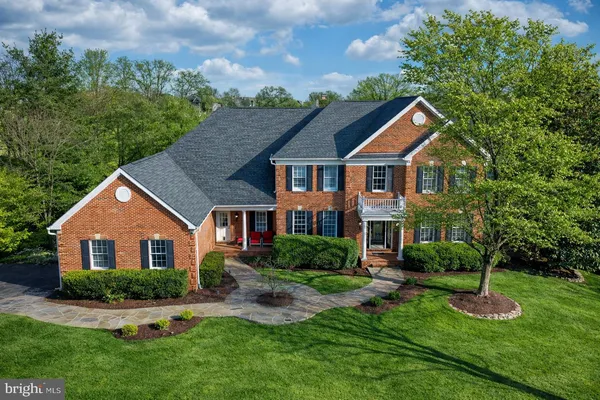 $2,450,000 | 19770 Willowdale Place, Ashburn, VA 20147