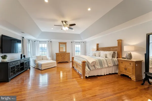 $2,450,000 | 19770 Willowdale Place, Ashburn, VA 20147