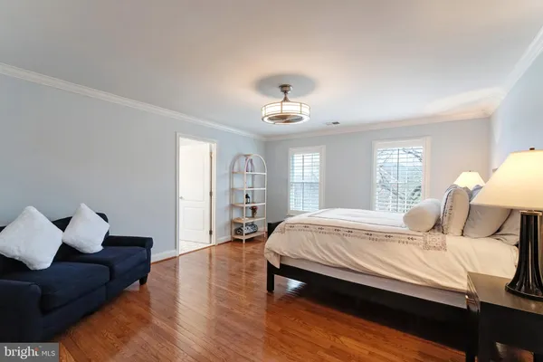 $2,450,000 | 19770 Willowdale Place, Ashburn, VA 20147