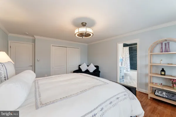 $2,450,000 | 19770 Willowdale Place, Ashburn, VA 20147