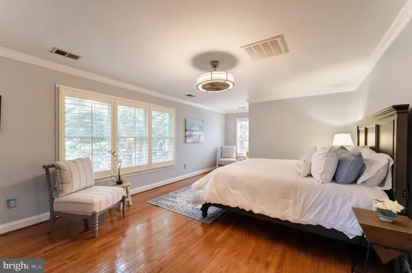 $2,450,000 | 19770 Willowdale Place, Ashburn, VA 20147