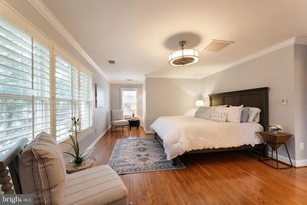 $2,450,000 | 19770 Willowdale Place, Ashburn, VA 20147