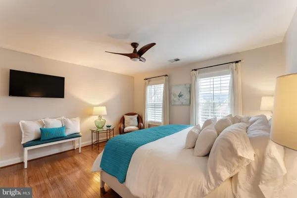 $2,450,000 | 19770 Willowdale Place, Ashburn, VA 20147