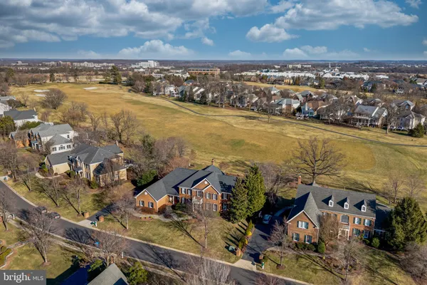 $2,450,000 | 19770 Willowdale Place, Ashburn, VA 20147