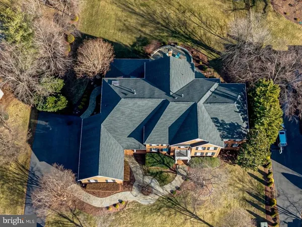 $2,450,000 | 19770 Willowdale Place, Ashburn, VA 20147