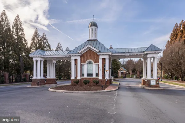 $2,450,000 | 19770 Willowdale Place, Ashburn, VA 20147