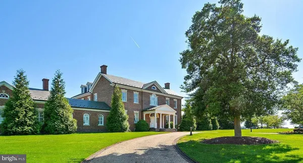 $2,450,000 | 19770 Willowdale Place, Ashburn, VA 20147