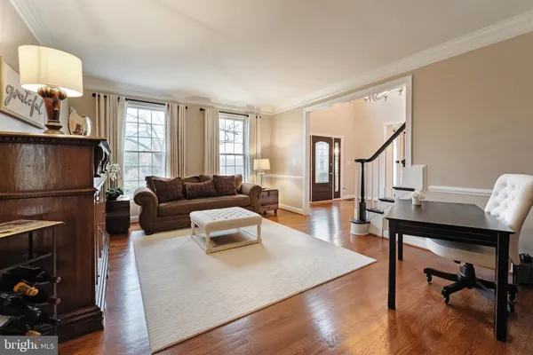 $2,450,000 | 19770 Willowdale Place, Ashburn, VA 20147