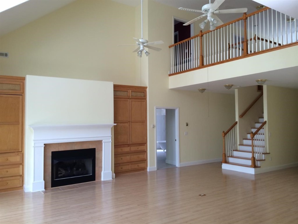 201 Cleveland Ferry Road, Unit HERITAGE SHORES Fair Play, SC 29643 - Photo 4 of 36 Gallery Image 4