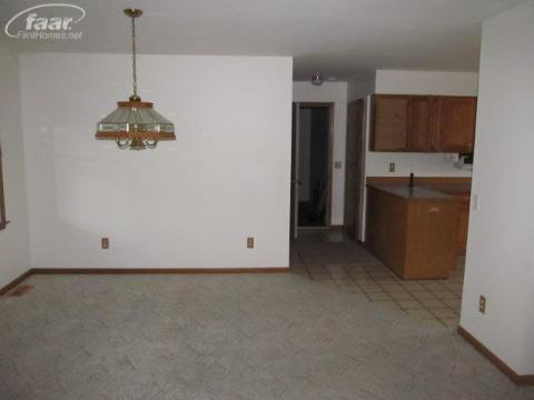 470 East Rolston Road Linden, MI 48451 - Photo 8 of 12 20208852-7.JPG