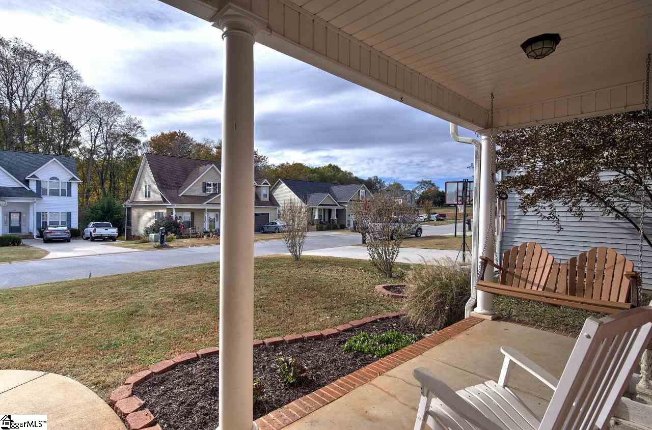 205 Streams Way Anderson, SC 29625 - Photo 3 of 36