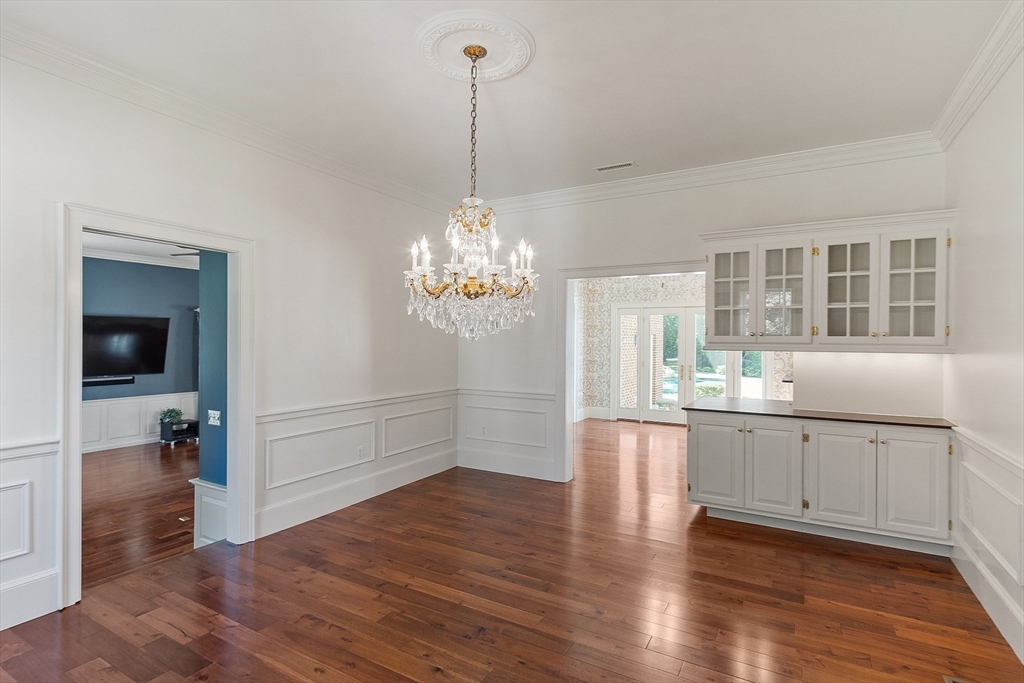 40 Grandview Road Chelmsford, MA 01824 - Photo 17 of 42 a view of a kitchen from the hallway