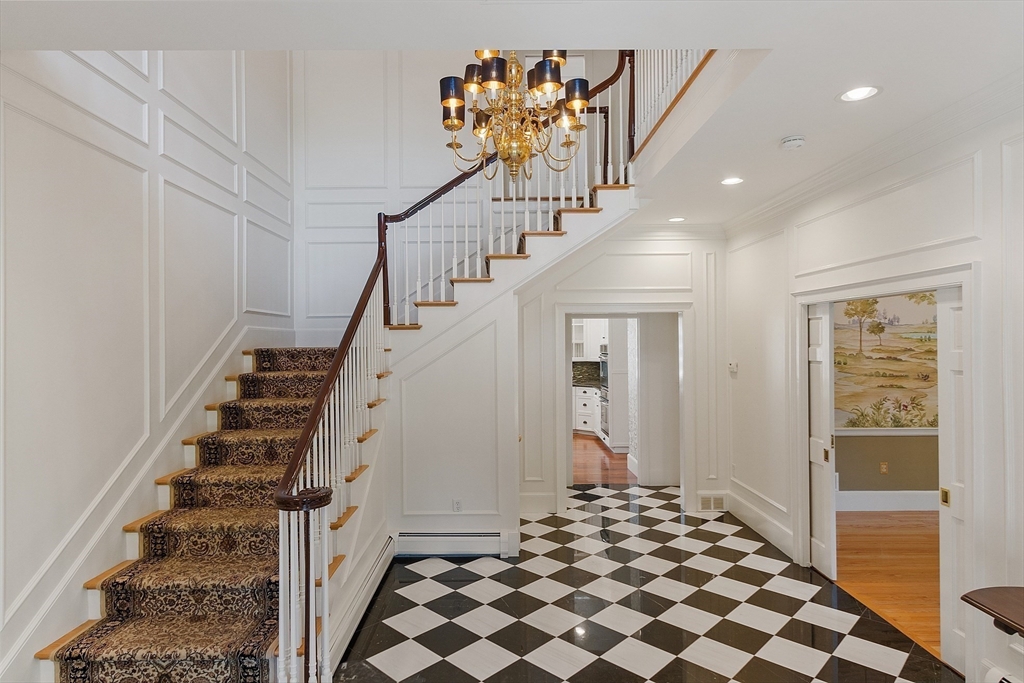 40 Grandview Road Chelmsford, MA 01824 - Photo 5 of 42 a view of entryway