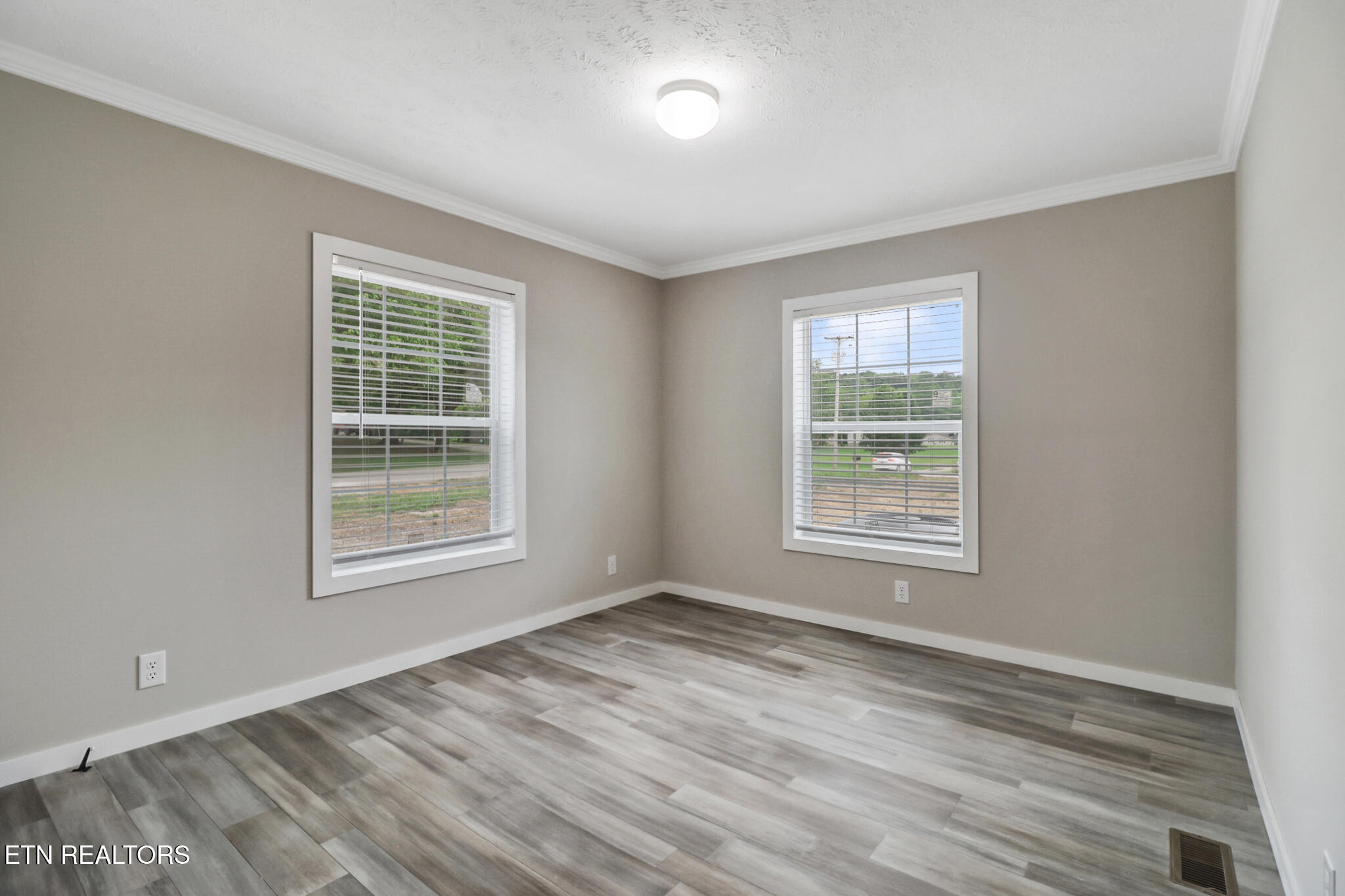420 Southern Lane Oneida, TN 37841 - Photo 14 of 28 if1a4116-if1a4120