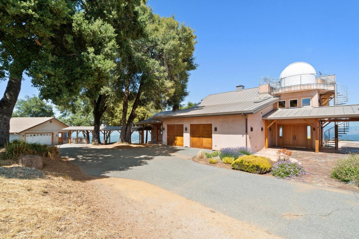 15060 Montebello Road Cupertino, CA 95014 - Photo 36 of 81