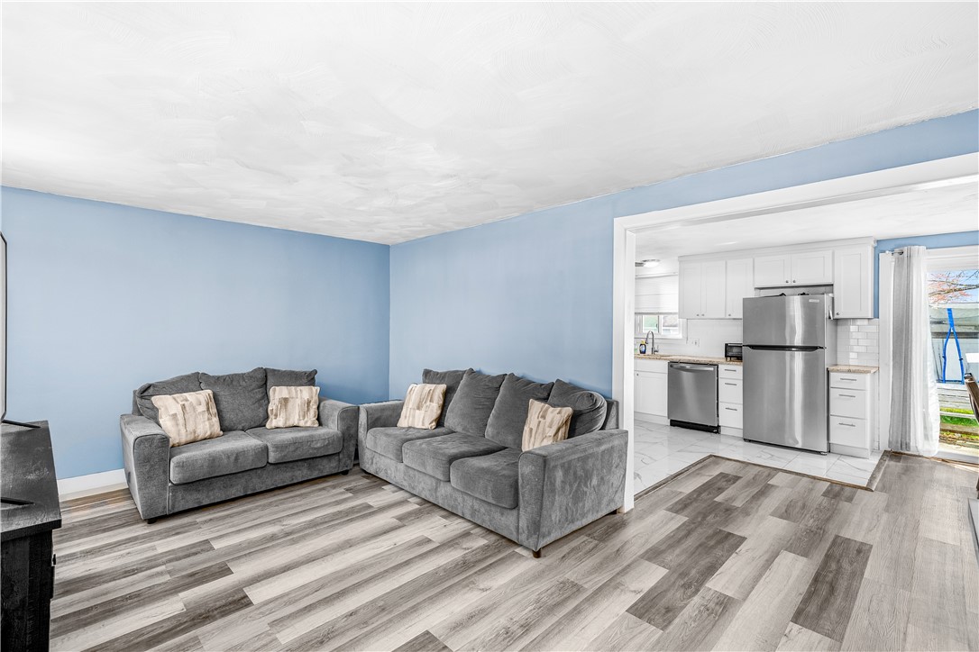 148 Asylum Road Warwick, RI 02886 - Photo 3 of 13