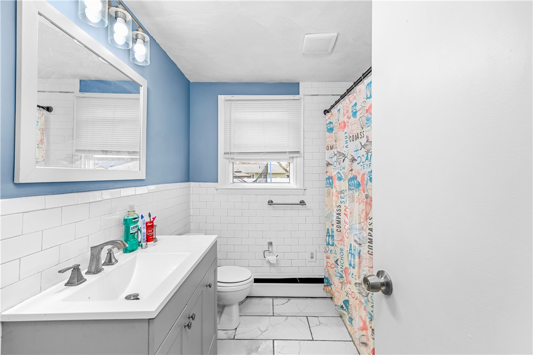 148 Asylum Road Warwick, RI 02886 - Photo 7 of 13