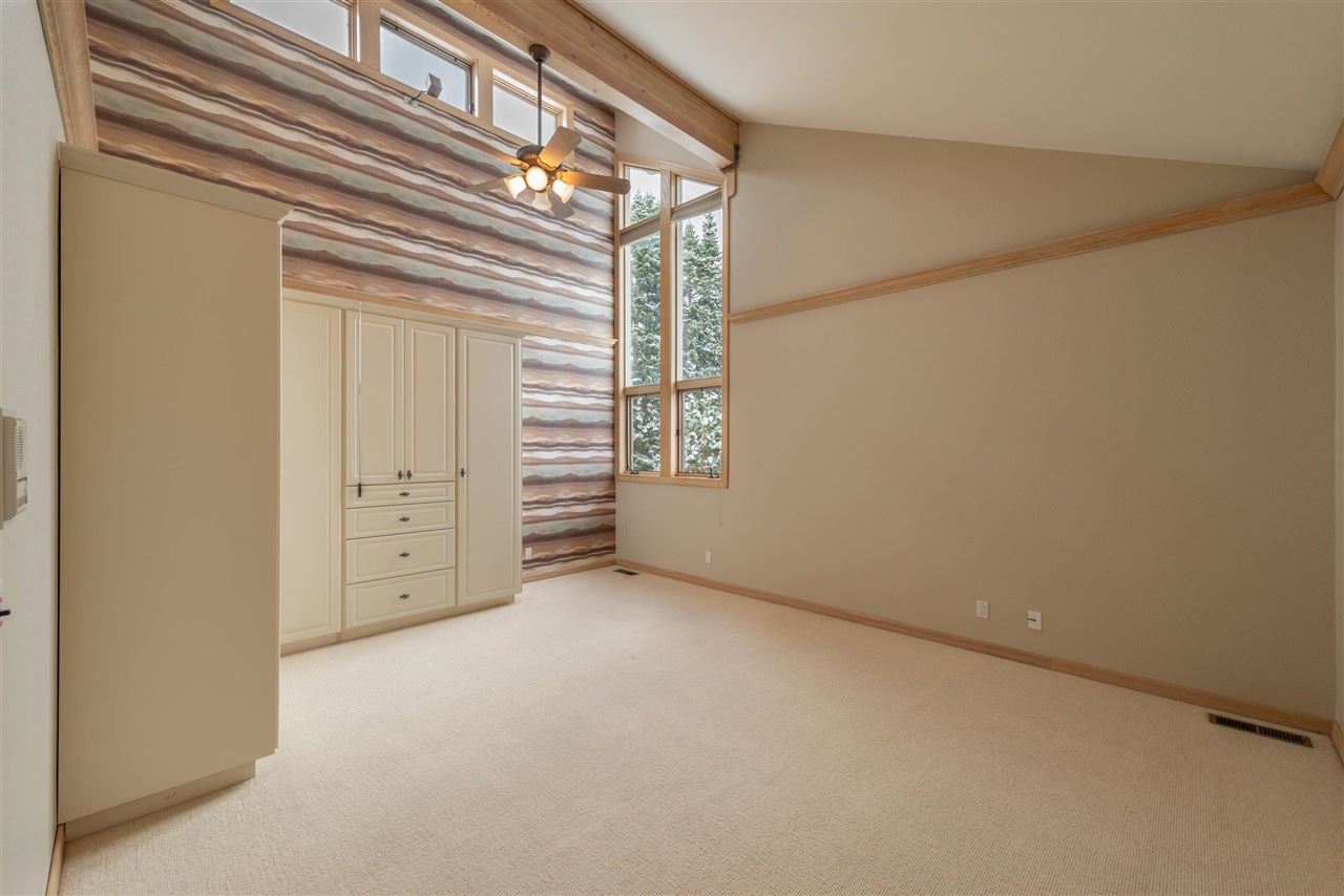12288 Ski Slope Way Truckee, CA 96161 - Photo 13 of 21