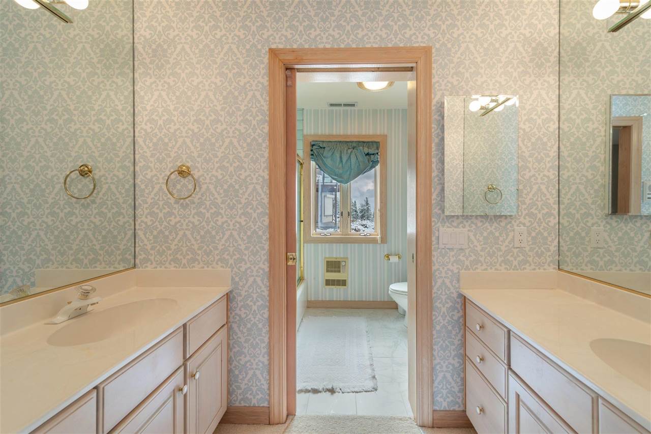 12288 Ski Slope Way Truckee, CA 96161 - Photo 15 of 21