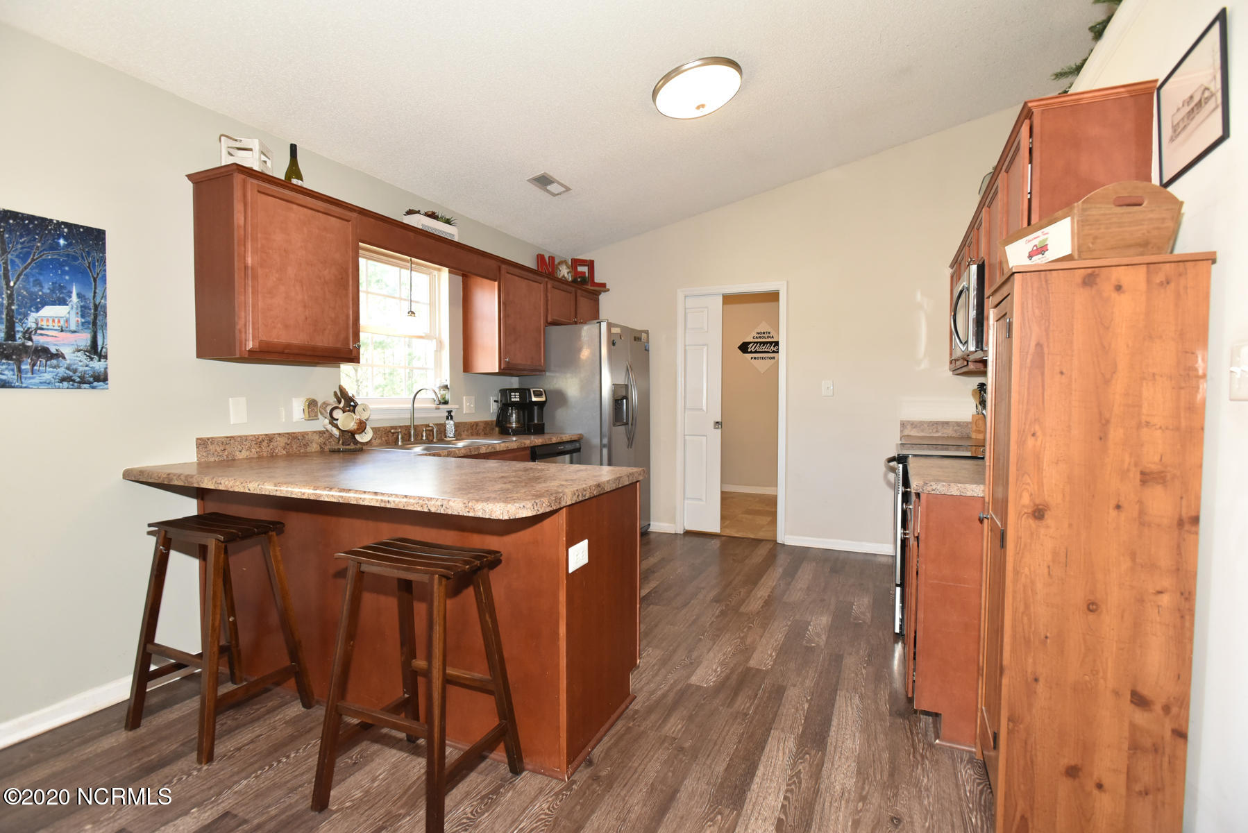 102 Burrell Lane Richlands, NC 28574 - Photo 21 of 40 061