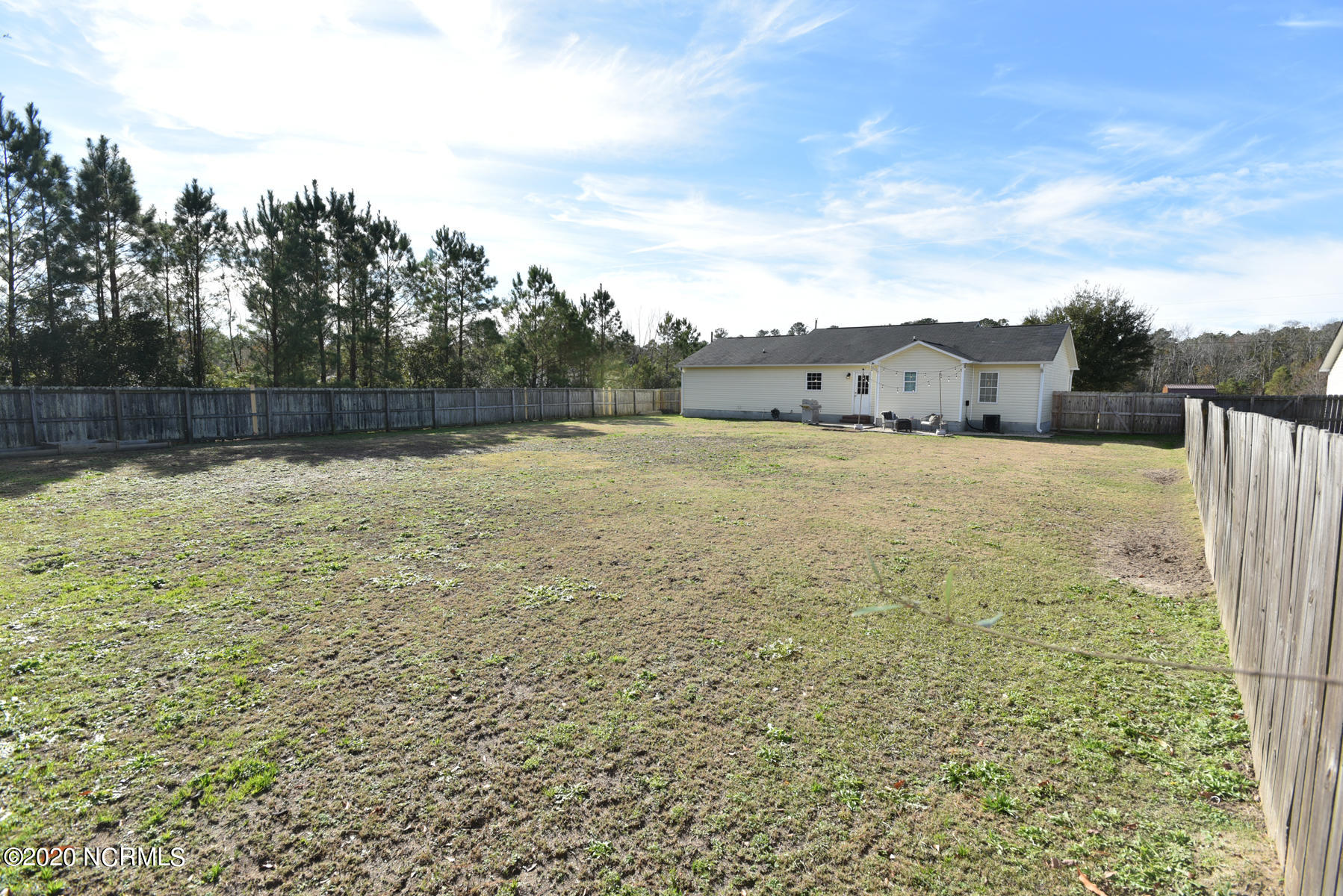 102 Burrell Lane Richlands, NC 28574 - Photo 8 of 40 024