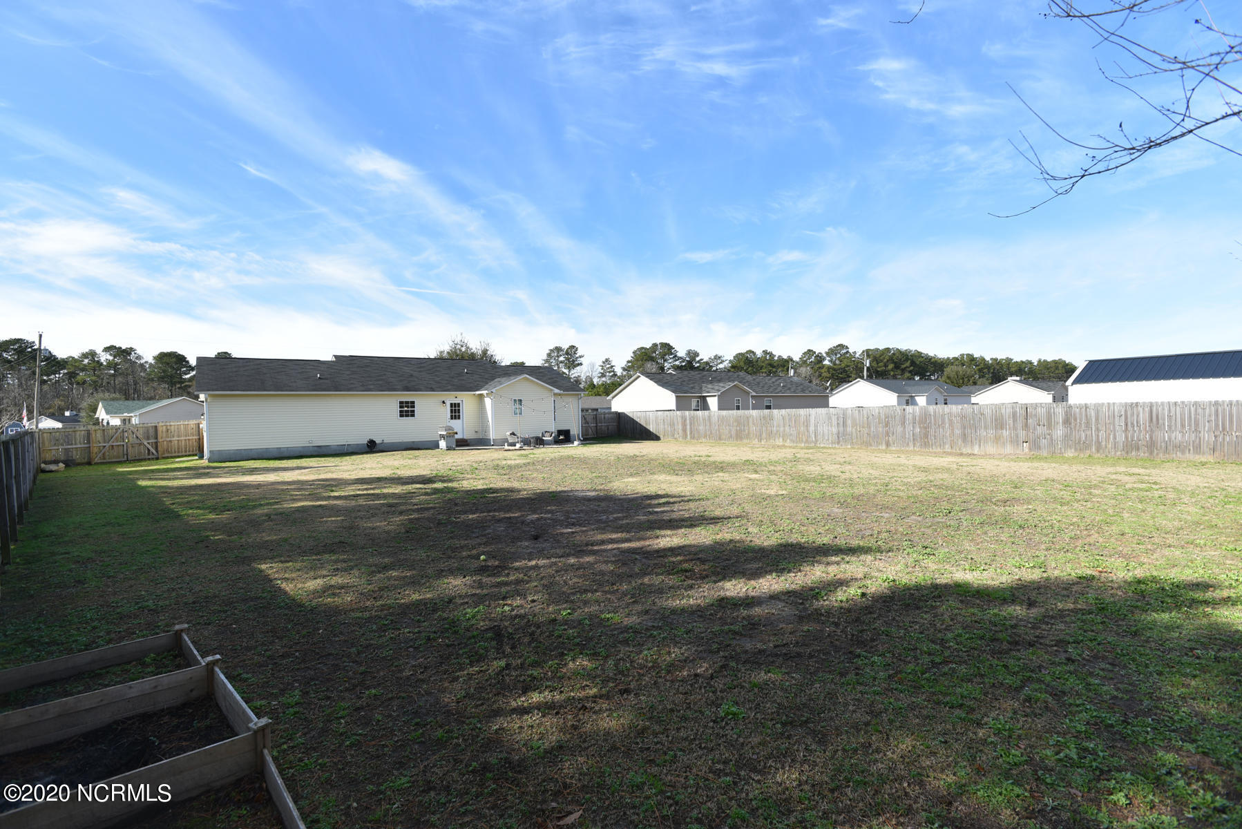 102 Burrell Lane Richlands, NC 28574 - Photo 9 of 40 022