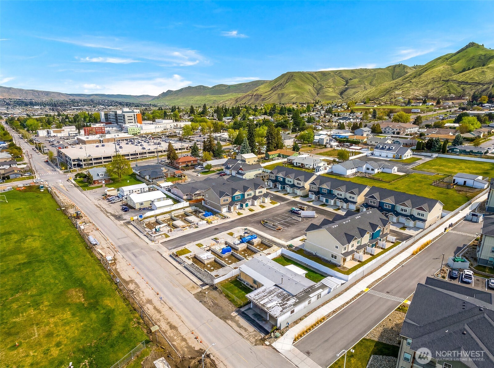 1075 Red Apple Road, Unit D13 Wenatchee, WA 98801 - Photo 29 of 33