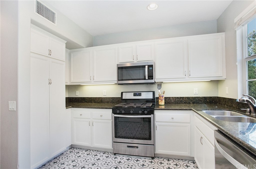 8 Martino Ladera Ranch, CA 92694 - Photo 1 of 1 Gallery Image 1