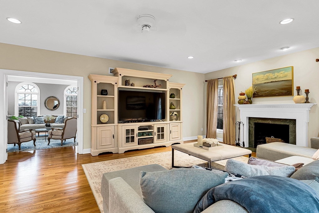 12 Greenwood Road Hopkinton, MA 01748 - Photo 18 of 42 Gallery Image 18