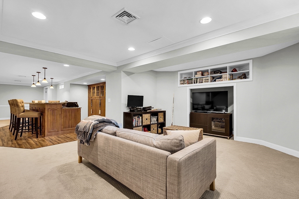 12 Greenwood Road Hopkinton, MA 01748 - Photo 34 of 42 Gallery Image 34