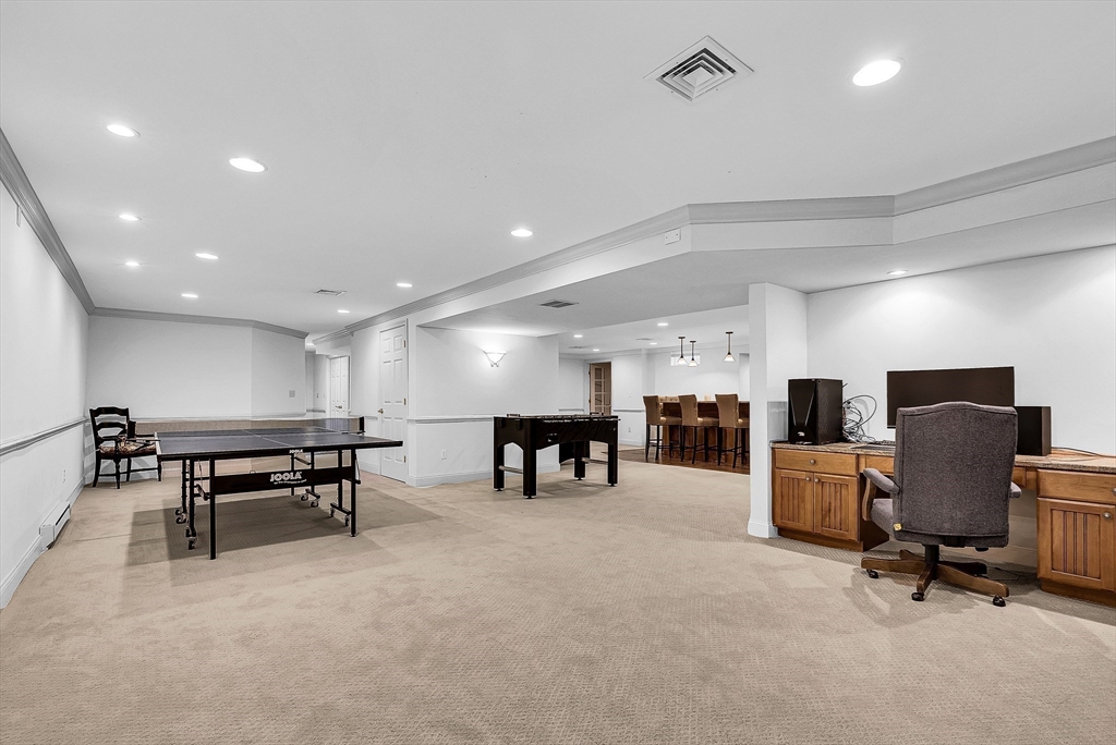 12 Greenwood Road Hopkinton, MA 01748 - Photo 38 of 42 Gallery Image 38