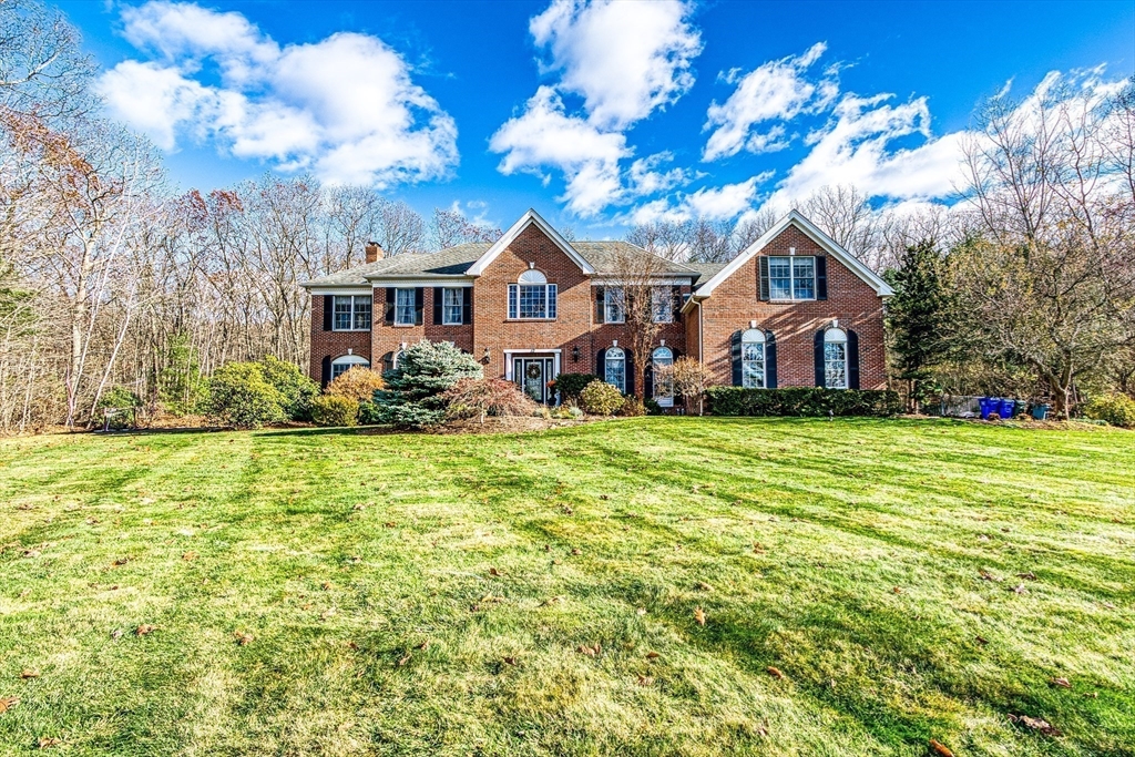 12 Greenwood Road Hopkinton, MA 01748 - Photo 39 of 42 Gallery Image 39