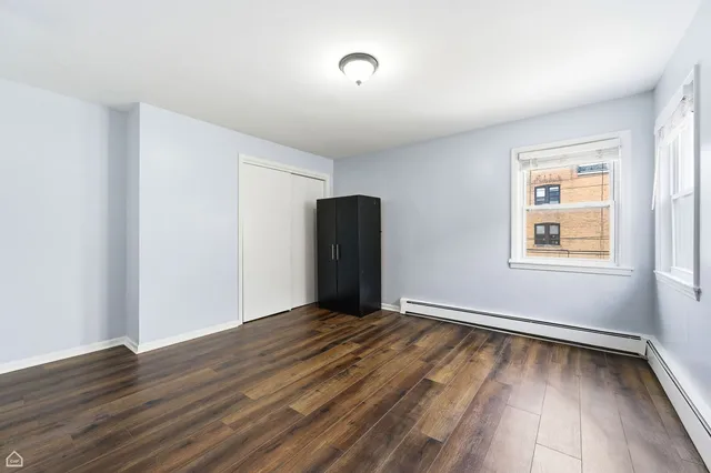 $2,400 | 5151 West Agatite Avenue, Unit 2, Chicago, IL 60630