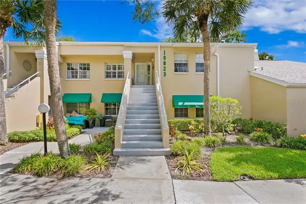 $299,900 | 10823 Indian Hills Court, Unit 33, Seminole, FL 33777