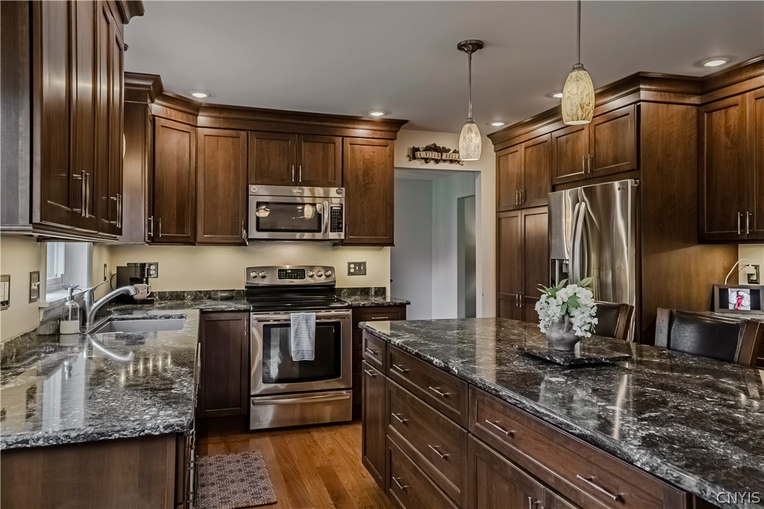 2831 Oneida Street Paris, NY 13456 - Photo 11 of 48