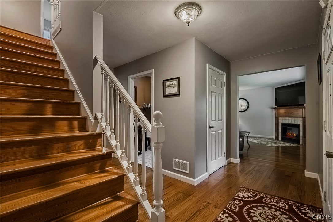 2831 Oneida Street Paris, NY 13456 - Photo 8 of 48