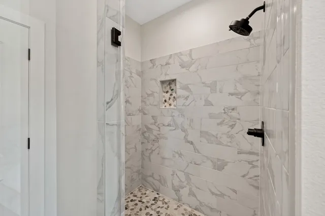 $495,000 | 20627 Sunny Shores Drive, Houston, TX 77346