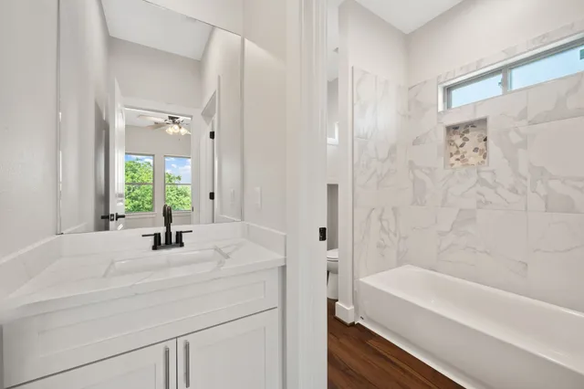 $495,000 | 20627 Sunny Shores Drive, Houston, TX 77346