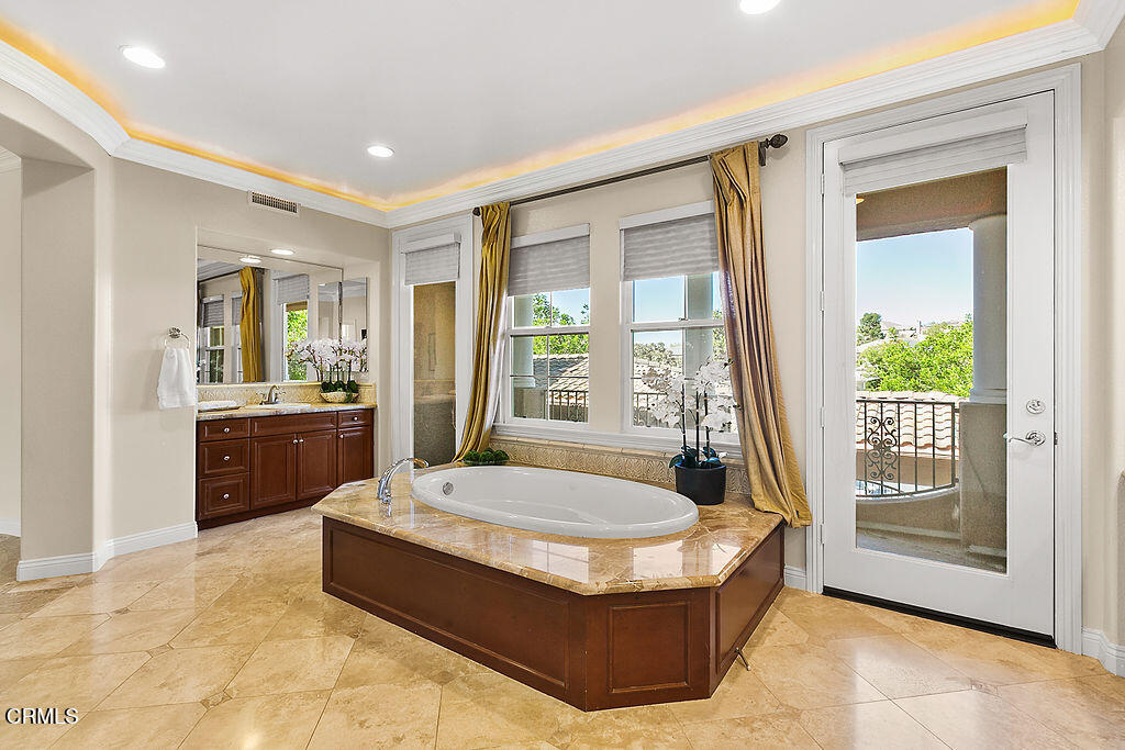 14216 Oneida Court Moorpark, CA 93021 - Photo 63 of 75 14216Oneida_October23,2024_0071