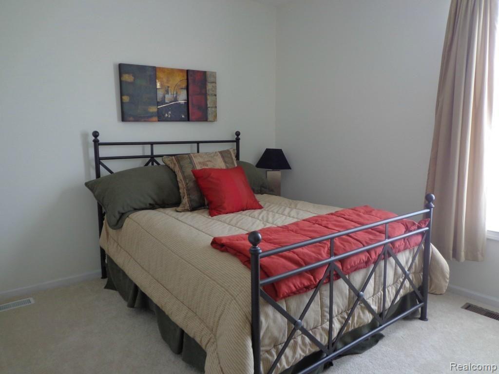 1346 Copper Circle, Unit 22 Rochester, MI 48306 - Photo 18 of 26 2nd Bedroom.
