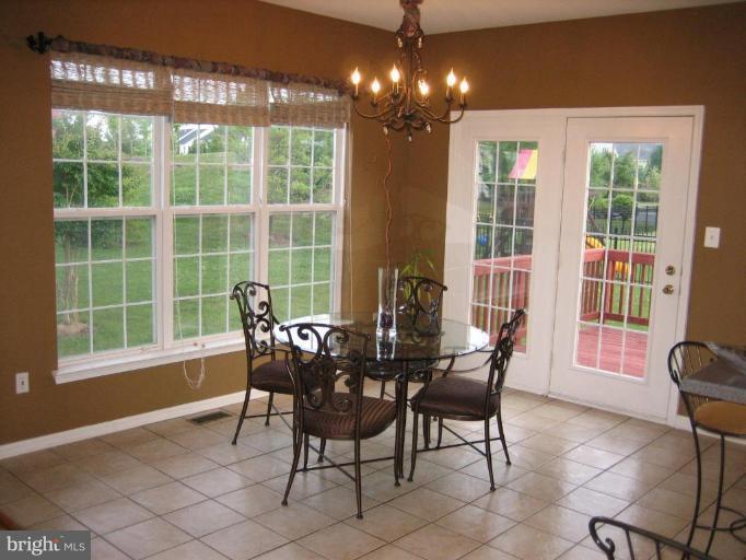 14210 Schaeffer Road Germantown, MD 20874 - Photo 13 of 30 Kitchen/Dining Room